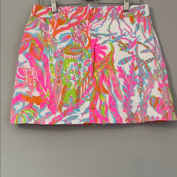 Lilly Pulitzer skort - Picture 4 of 4